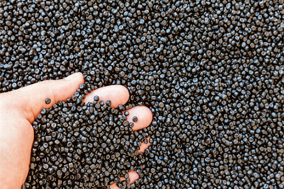 Dark granules Compovate
